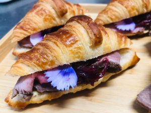 Creative finger food for small events in sintra