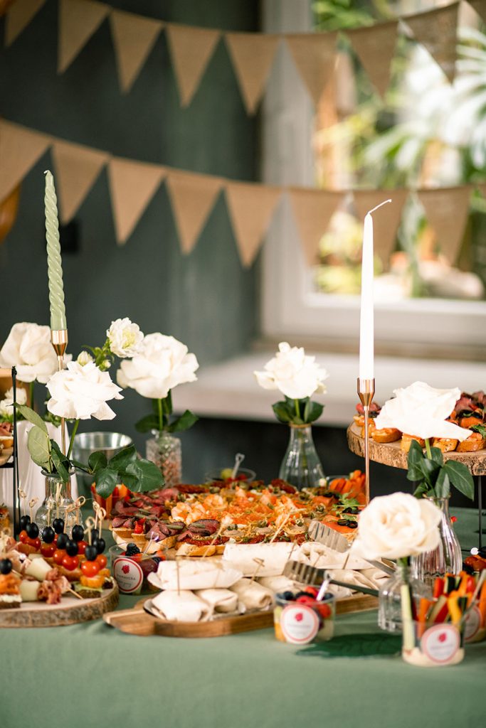 Finger Food Buffet Delivery in Cascais