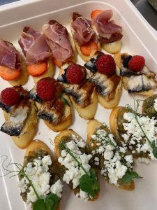 Light brunch delivery for offices in oeiras